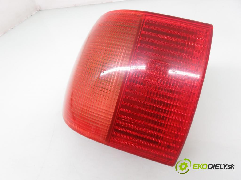 AUDI 80 (8C, B4) SEDAN 1994 66,00 1.9 TDI - 1Z 1896,00 Svetlo ľavé zadné 8A0945095E ; 140337