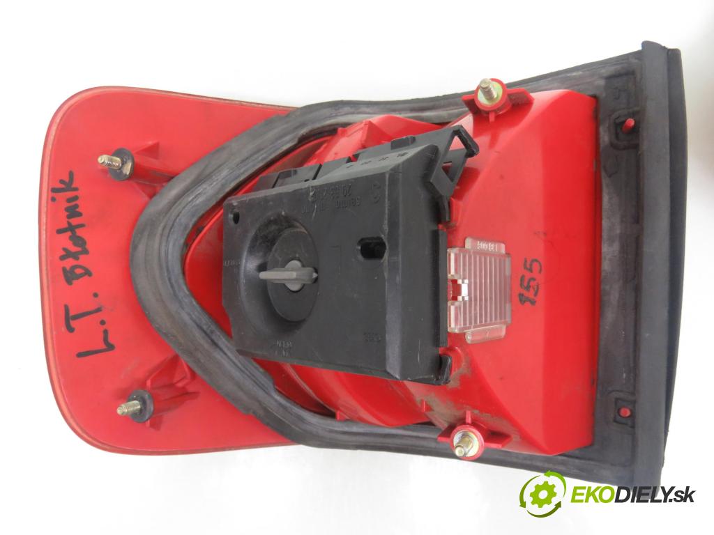 AUDI 80 (8C, B4) SEDAN 1994 66,00 1.9 TDI - 1Z 1896,00 Svetlo ľavé zadné 8A0945095E ; 140337