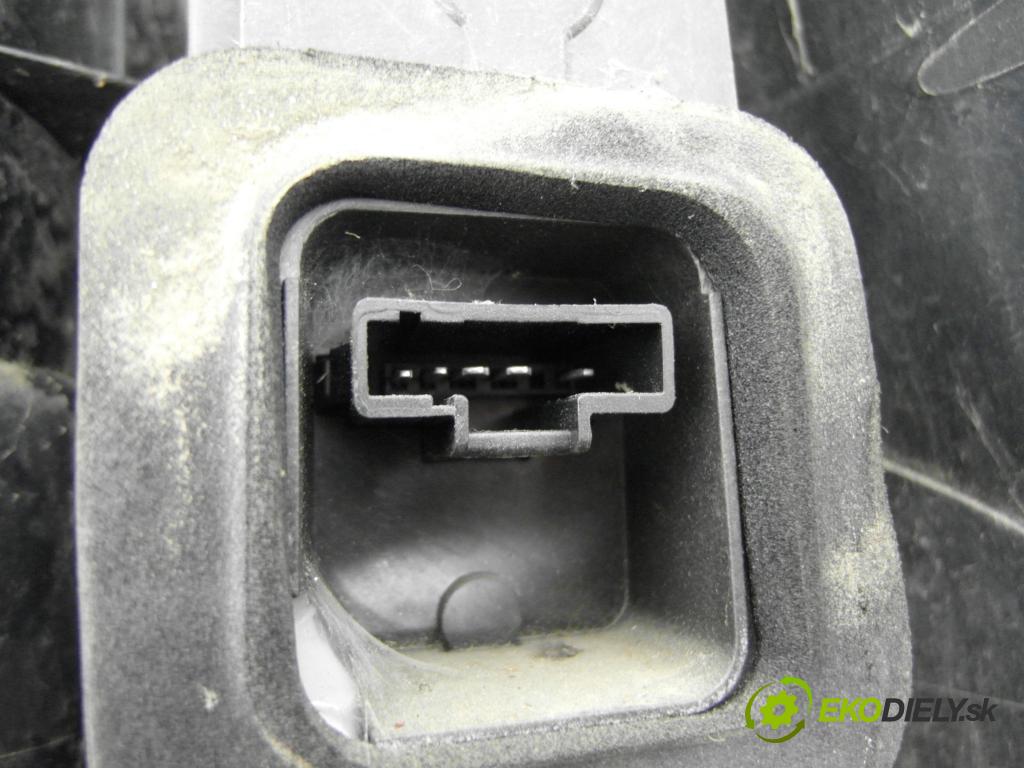 DACIA LOGAN (LS_) KOMBIVAN 2009 64,00 1.6 (LSOB, LSOD, LSOF, LSOH) - K7M 710 1598,00 Svetlo ľavé zadné 62420911 ; 8200864612