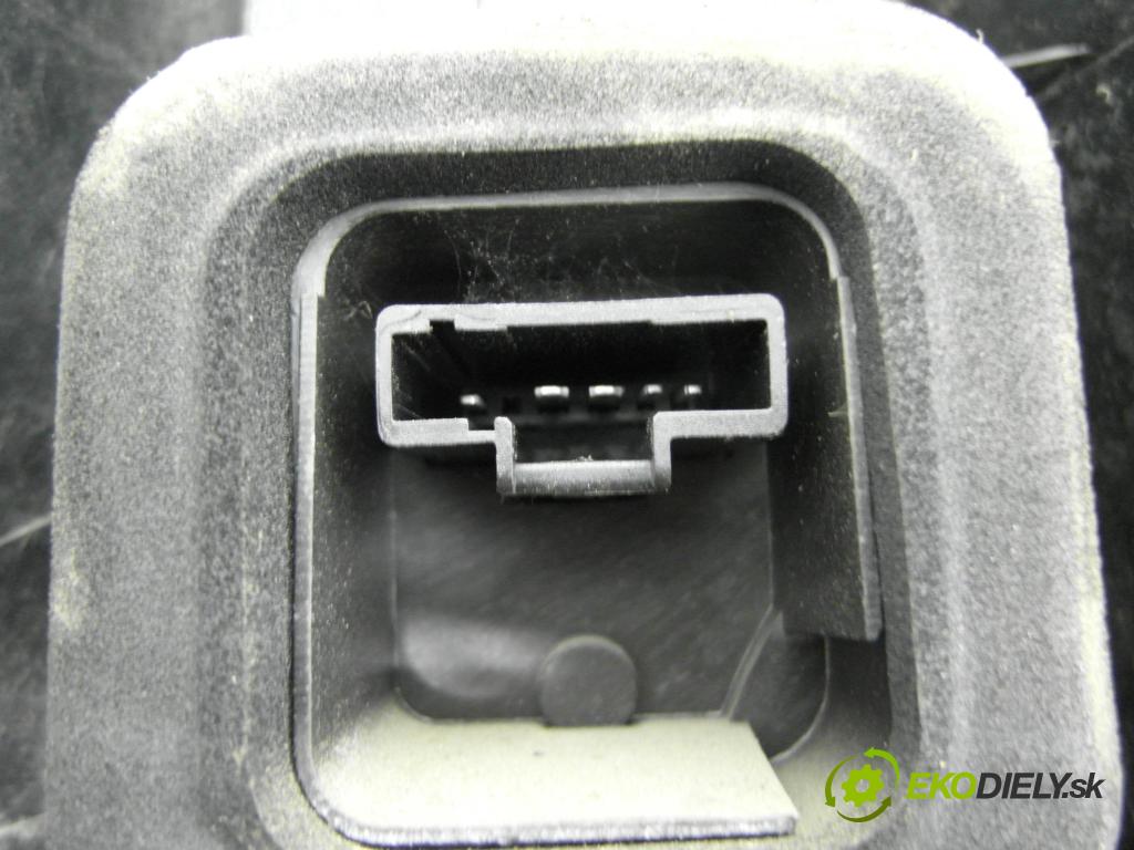 DACIA LOGAN (LS_) KOMBIVAN 2009 64,00 1.6 (LSOB, LSOD, LSOF, LSOH) - K7M 710 1598,00 Svetlo pravé zadné 62420912 ; 8200864610