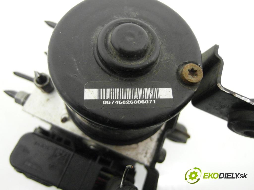 MAZDA 5 (CR19) MINIVAN 2007 107,00 2 - LFF7 1999,00 Pumpa ABS 06210950463 ; 000009525E4 ; 06740826806071 (Pumpa ABS)