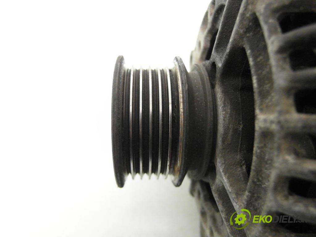 VW GOLF IV (1J1) HB 1999 55,00 1.4 16V - APE 1390,00 Alternátor 037903025E ; 0124315004 (Alternátor)