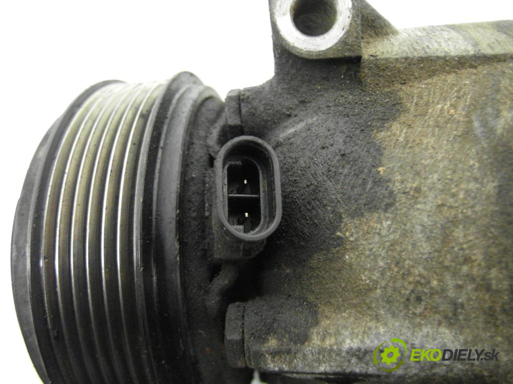 RENAULT SCENIC I (JA0/1_) MINIVAN 2002 59,00 1.9 dTi 80 - F9Q 744 1870,00 KOMPRESOR: klimatizácie 7700105765 (Kompresor klimatizácie)