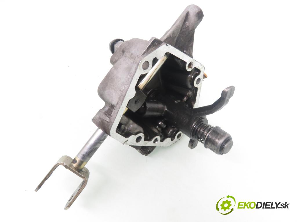 OPEL CORSA B (S93) HB 1999 40,00 1.0 i 12V 54 - X 10 XE 973,00 Kulisa prevodovky 90400206