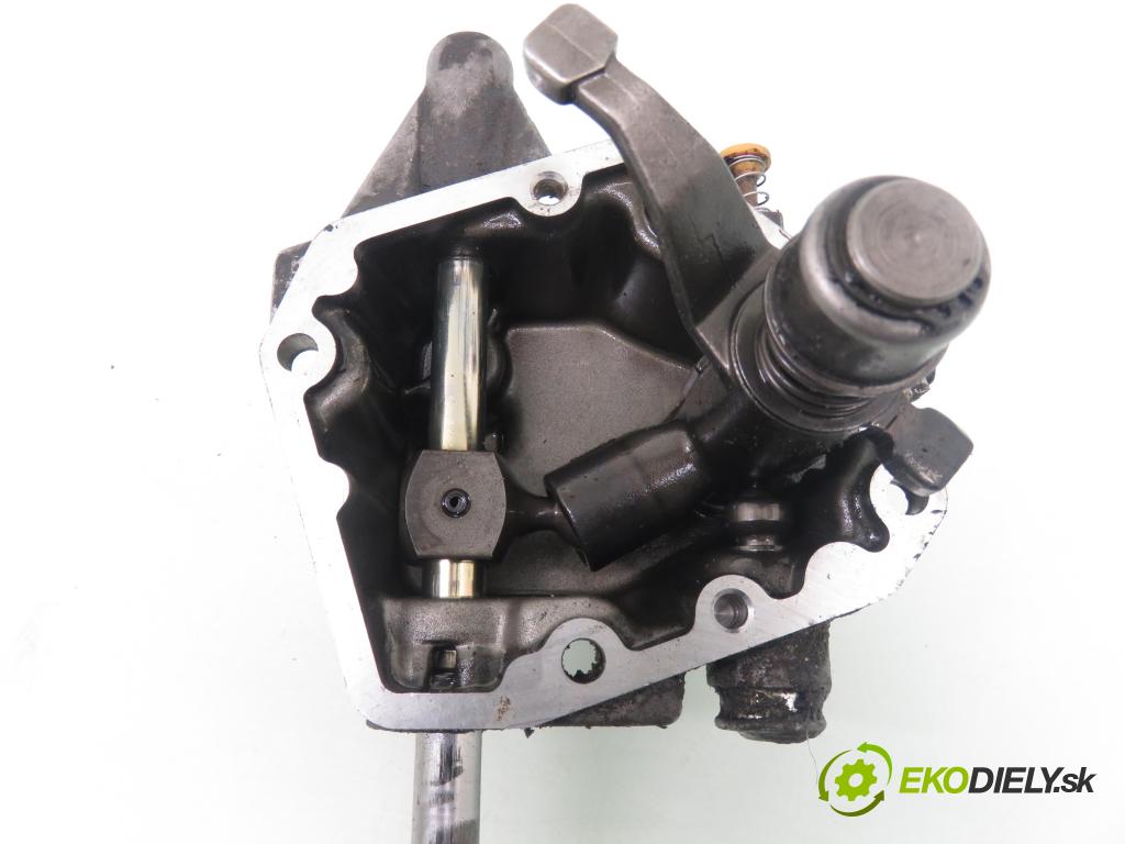 OPEL CORSA B (S93) HB 1999 40,00 1.0 i 12V 54 - X 10 XE 973,00 Kulisa prevodovky 90400206