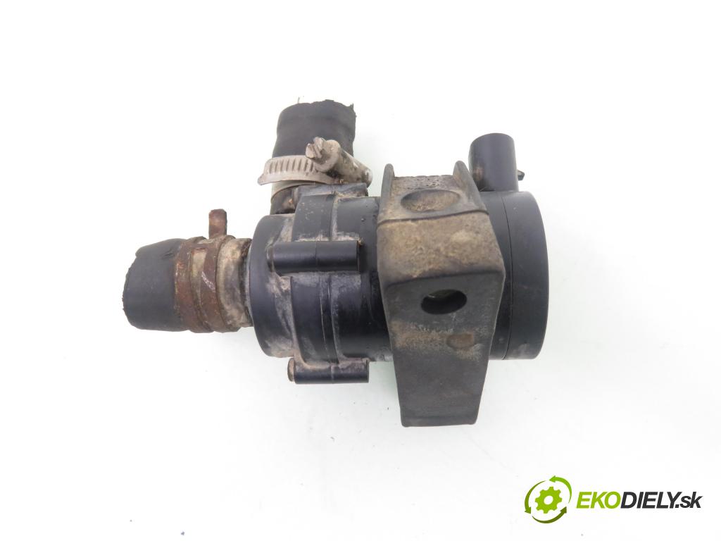 VOLVO V50 (MW) KOMBI 2005 100,00 2.0 D 136 - D 4204 T (PSA) 1997,00 pumpa paliva Webasto 