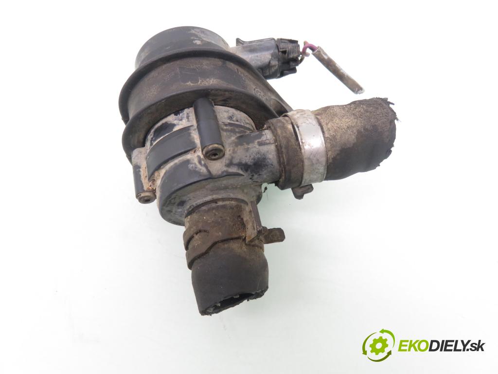 VOLVO V50 (MW) KOMBI 2005 100,00 2.0 D 136 - D 4204 T (PSA) 1997,00 pumpa paliva Webasto