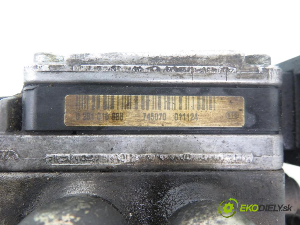 BMW 3 (E46) SEDAN 1999 100,00 320 d 136 - M47 D20 (204D1) 1951,00 Pumpa vstrekovacia 0281010888 ; 0281002173 (Vstrekovacie čerpadlo)