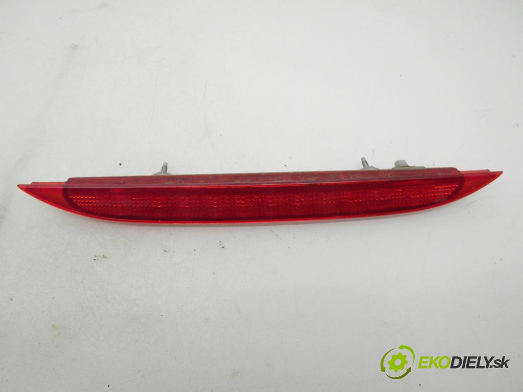 MAZDA 5 (CR19) MINIVAN 2007 107,00 2 - LFF7 1999,00 SVĚTLO bŕzd D46151580