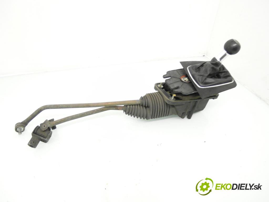 AUDI A4 (8E2, B6) SEDAN 2002 96,00 2.0 20V 130 - ALT 1984,00 ZVEDÁK: 8E0711406A