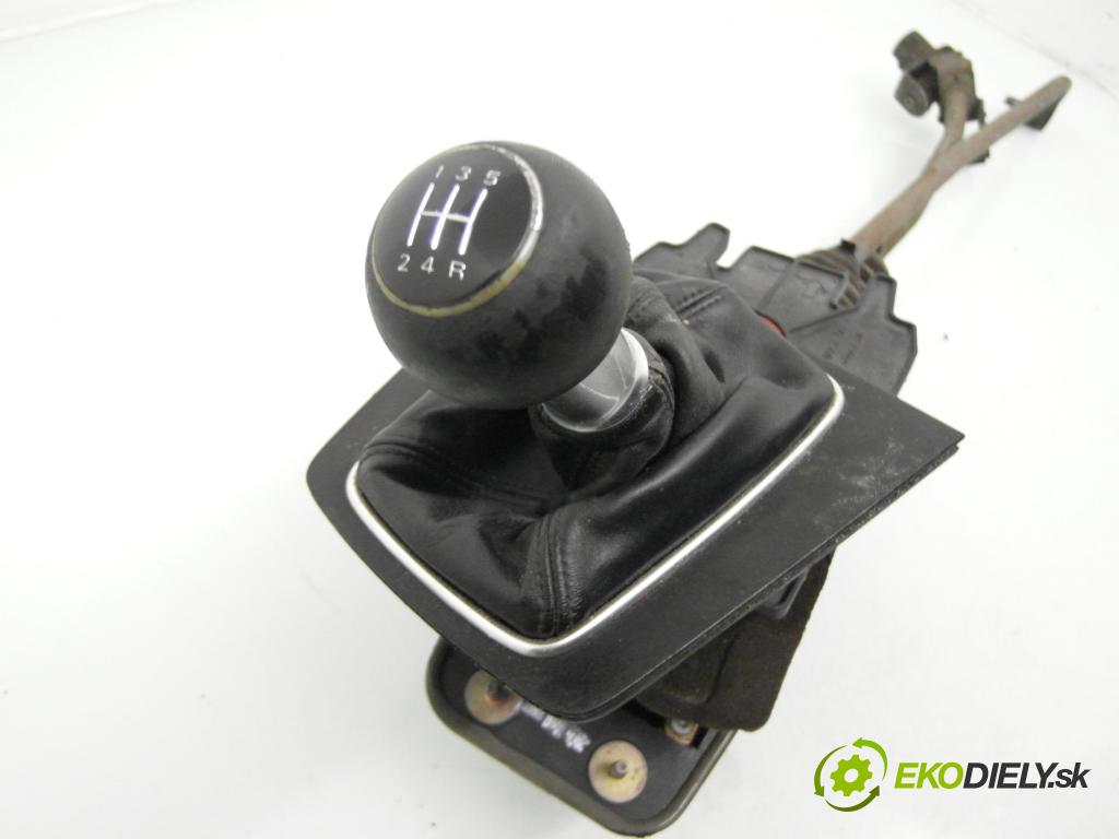 AUDI A4 (8E2, B6) SEDAN 2002 96,00 2.0 20V 130 - ALT 1984,00 ZVEDÁK: 8E0711406A