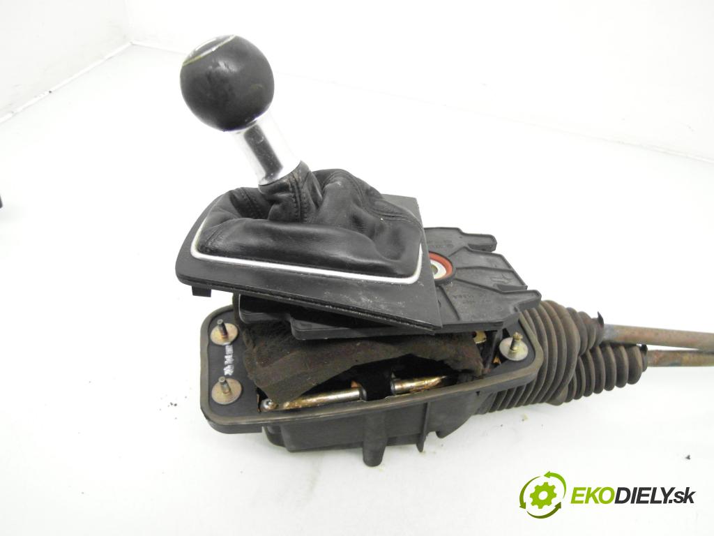 AUDI A4 (8E2, B6) SEDAN 2002 96,00 2.0 20V 130 - ALT 1984,00 ZVEDÁK: 8E0711406A