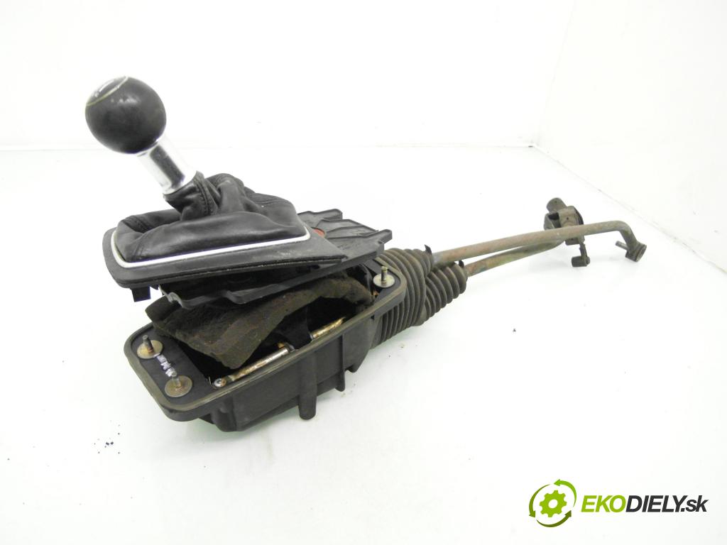 AUDI A4 (8E2, B6) SEDAN 2002 96,00 2.0 20V 130 - ALT 1984,00 ZVEDÁK: 8E0711406A