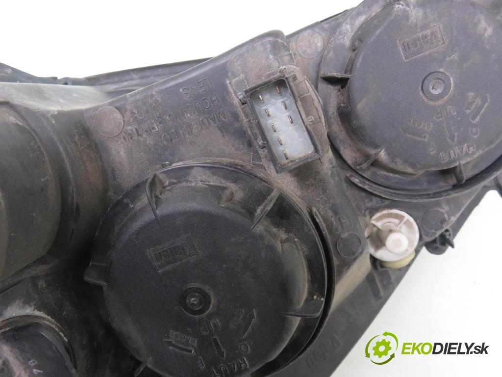 OPEL CORSA C (X01) HB 2002 44,00 1 - Z 10 XEP 998,00 Svetlo PP