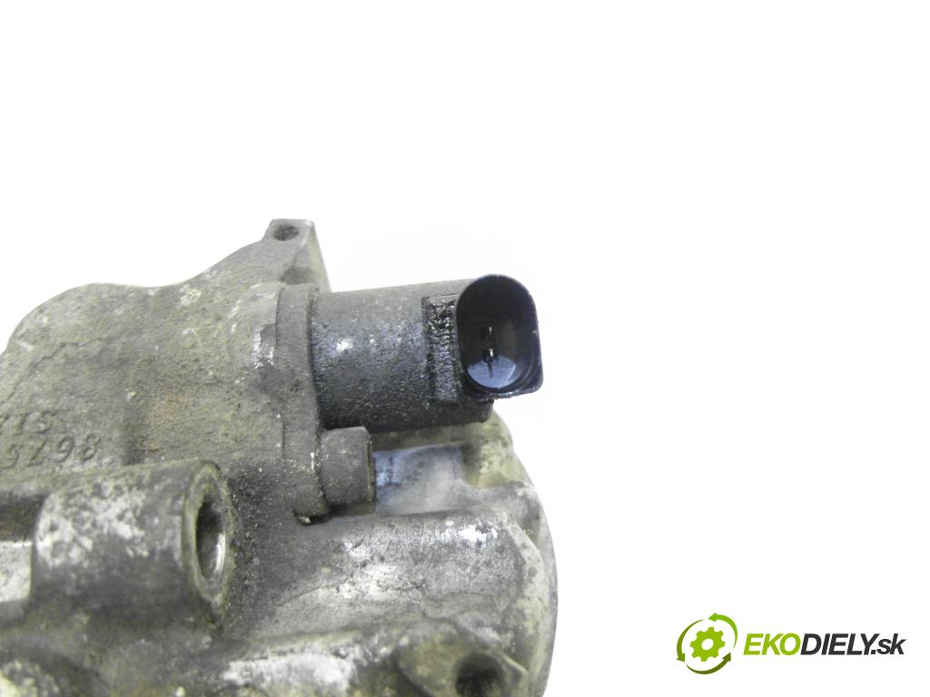 VW GOLF V (1K1) HB 2005 103,00 2.0 TDI 16V - BKD 1968,00 KOMPRESOR: klimatizácie 1K0820803G (Kompresor klimatizácie)