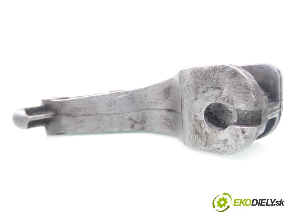 OPEL ASTRA H (A04) HB 2004 77,00 1.6 - Z 16 XEP 1598,00 Uchytenie prevodovky 13174501