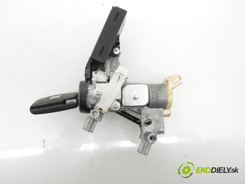 CITROEN C-CROSSER (EP_) SUV 2011 115,00 2.2 HDi 160 - 4HN (DW12MTED4) 2179,00 spinačka 8670A039 ; G8D646MBP (Spínacia skrinka)
