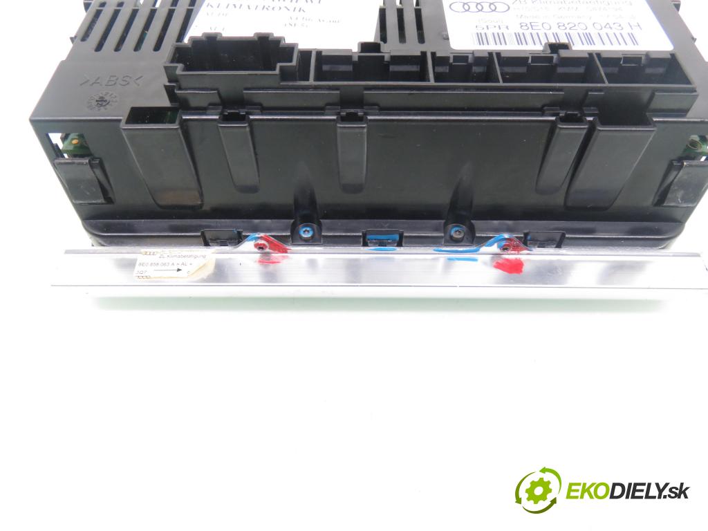 AUDI A4 Avant (8E5, B6) KOMBI 2002 96,00 2 - ALT 1984,00 Panel kúrenia KLIMATRONIK 8E0820043H ; 8E0858063A