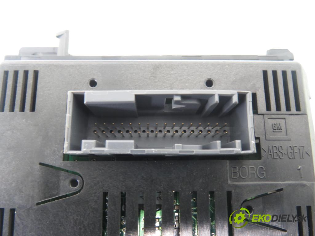 OPEL ASTRA H (A04) HB 2004 77,00 1.6 - Z 16 XEP 1598,00 RADIO CD 93180959 ; 13111165 ; 102487000