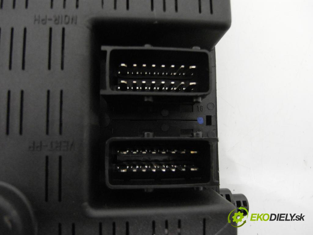 CITROEN BERLINGO / BERLINGO FIRST nadwozie wielkoprzestrzenne (MPV) KOMBIVAN 2001 66,00 2.0 HDI 90 1997,00 MODUL BSI 73004012 ; 9642409780