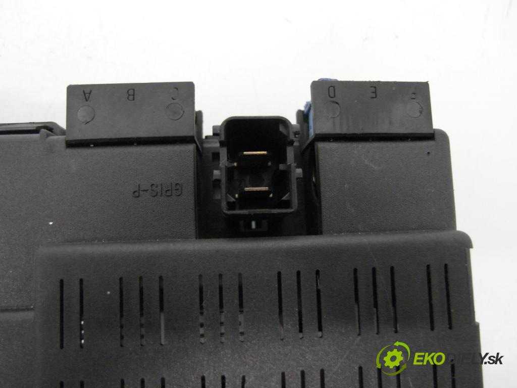 CITROEN BERLINGO / BERLINGO FIRST nadwozie wielkoprzestrzenne (MPV) KOMBIVAN 2001 66,00 2.0 HDI 90 1997,00 MODUL BSI 73004012 ; 9642409780