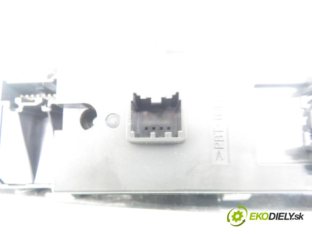 MAZDA 5 (CR19) MINIVAN 2007 107,00 2 - LFF7 1999,00 Panel ovládania okien CC65684L6C ; CC65684L6