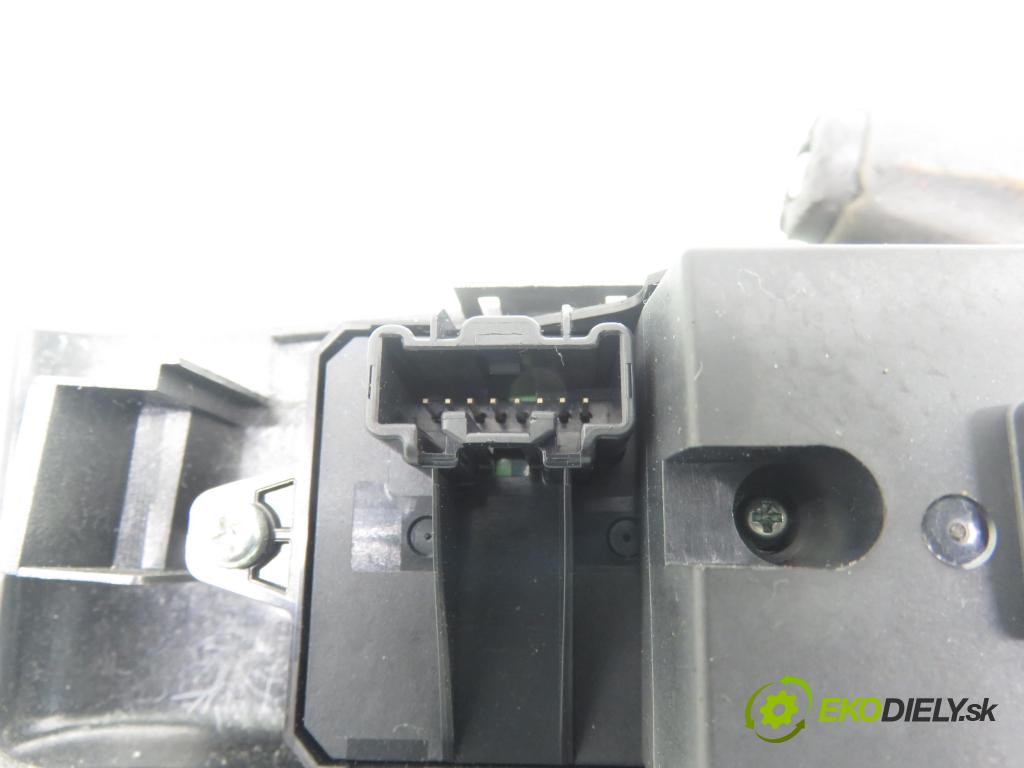 MAZDA 5 (CR19) MINIVAN 2007 107,00 2 - LFF7 1999,00 Panel ovládania okien CC65684L6C ; CC65684L6