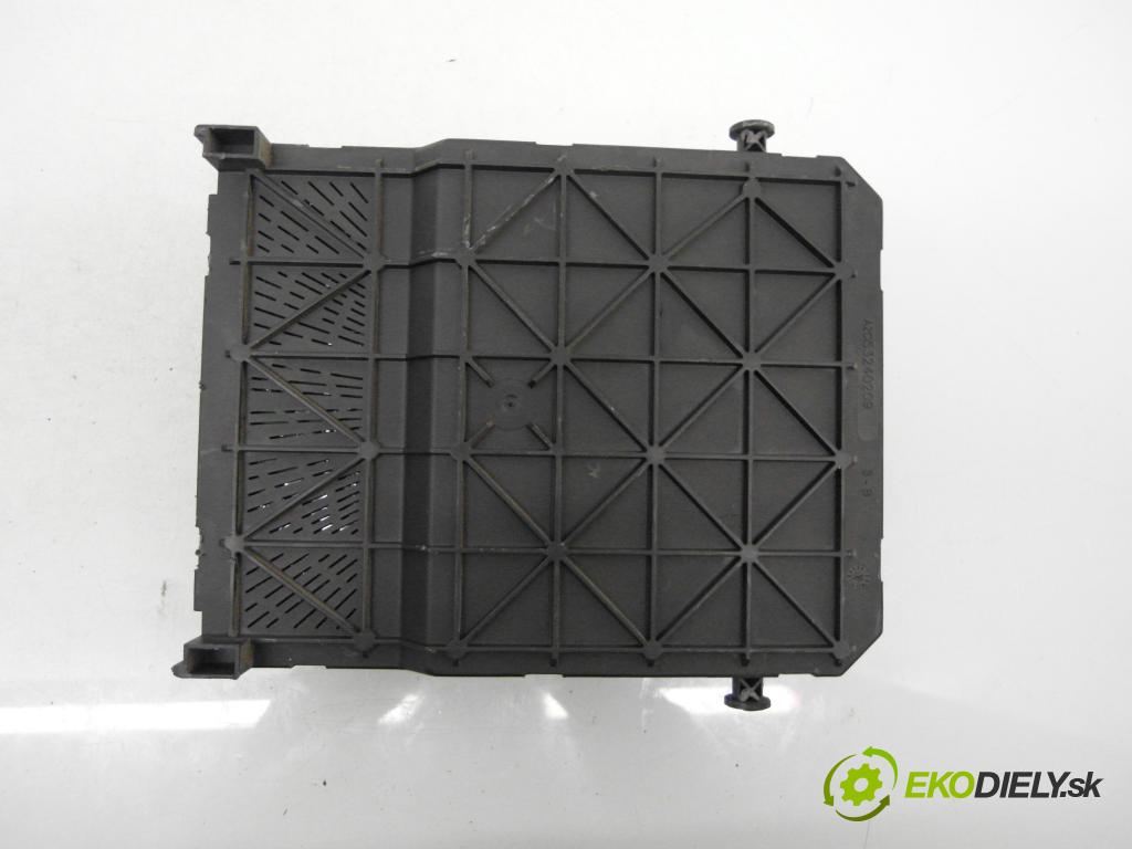 CITROEN XSARA PICASSO (N68) MINIVAN 2007 80,00 1.6 HDi - 9HZ (DV6TED4) 1560,00 MODUL BSM 9657999780 ; S118085220F
