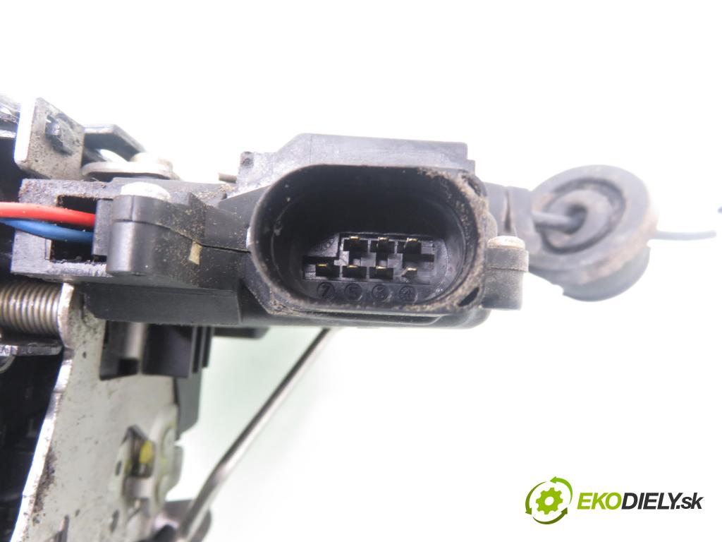 AUDI A4 Avant (8E5, B6) KOMBI 2002 96,00 2 - ALT 1984,00 zámok LTE 8E0839015C ; 8E0839349