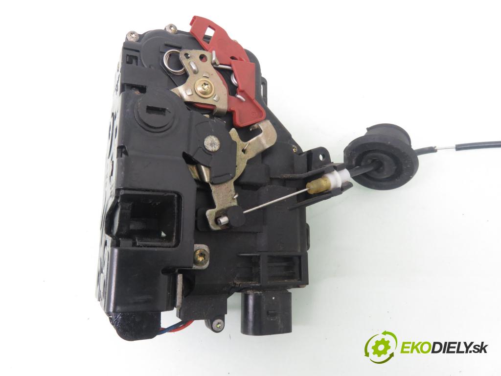 AUDI A4 Avant (8E5, B6) KOMBI 2002 96,00 2 - ALT 1984,00 zámok LTE 8E0839015C ; 8E0839349