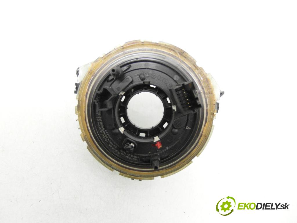 AUDI A4 Avant (8E5, B6) KOMBI 2002 96,00 2 - ALT 1984,00 PÁSKA: air BAG 00204400