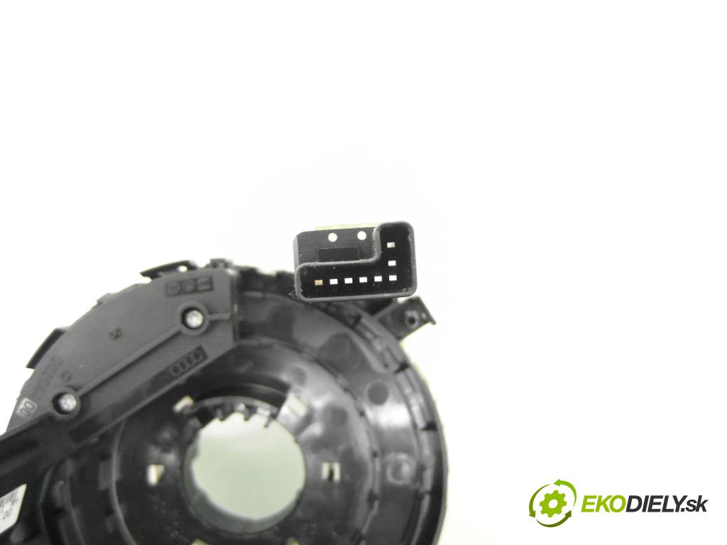 AUDI A4 Avant (8E5, B6) KOMBI 2002 96,00 2 - ALT 1984,00 PÁSKA: air BAG 00204400