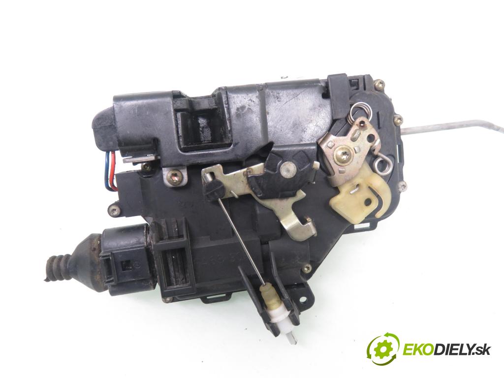 AUDI A4 Avant (8E5, B6) KOMBI 2002 96,00 2 - ALT 1984,00 zámok 4B1837015G