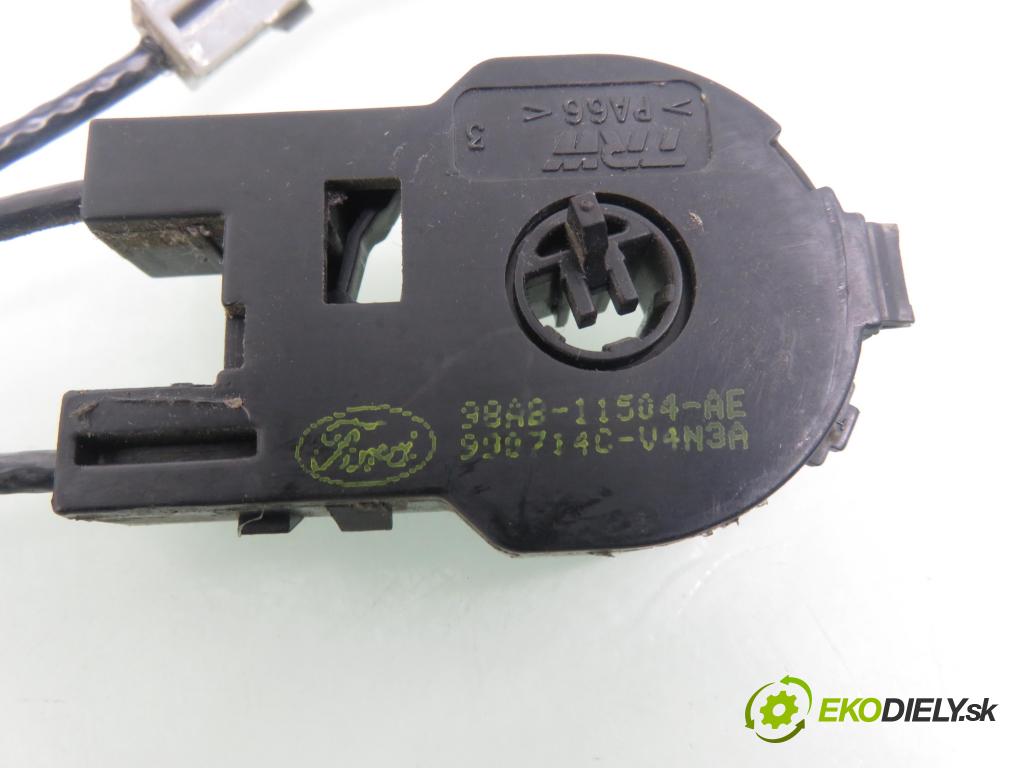 FORD FOCUS Turnier (DNW) KOMBI 1999 74,00 1.6 16V - FYDB 1596,00 lanko panel topení 98AB11504AE ; 96AB11503AE