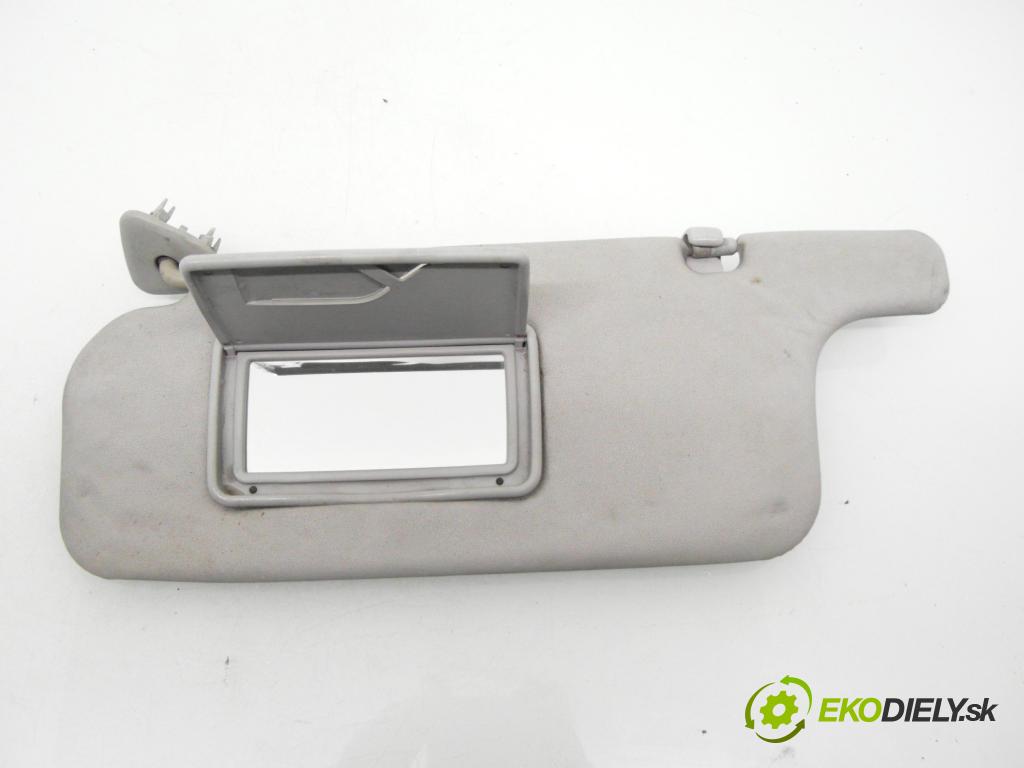 TOYOTA COROLLA Verso (_E12_) MINIVAN 2002 66,00 2.0 D-4D (CDE120_) - 1CD-FTV 1995,00 kryty protislnečné