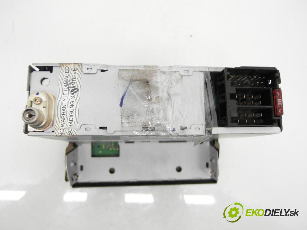 OPEL VECTRA C (Z02) LIFTBACK 2004 74,00 2.0 DTI 16V 101 - Y 20 DTH 1995,00 RADIO CD 13138246 ; 33088663 ; 13190970