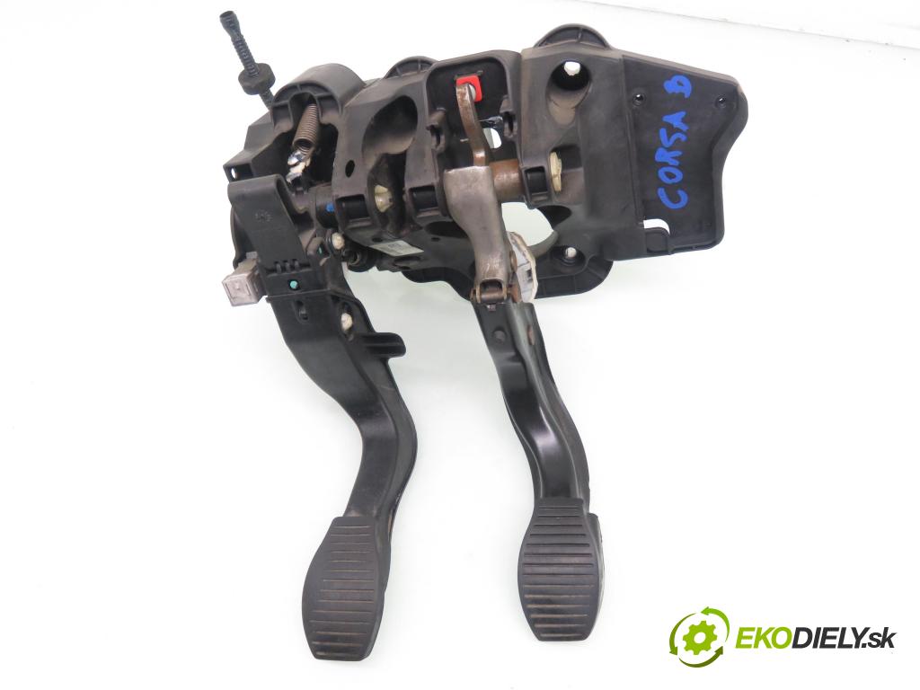 OPEL CORSA D (S07) HB 2007 59,00 1.2 - Z 12 XEP 1229,00 PEDALY: brzdy / spojky 55703354BZ ; 3801990165