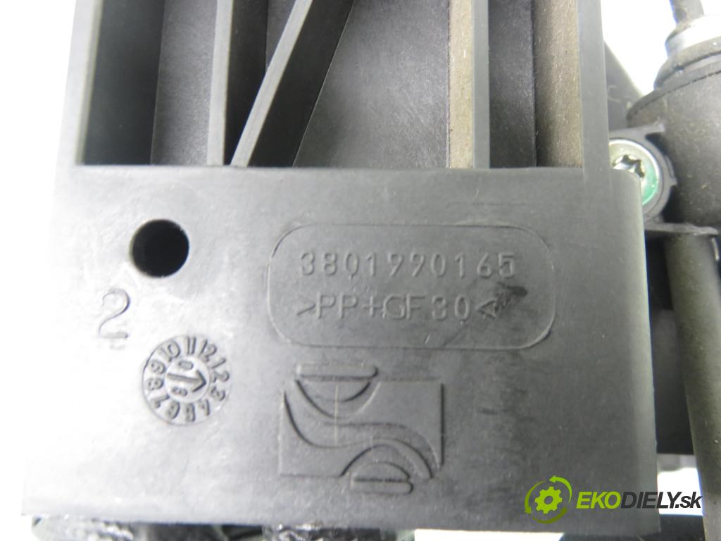 OPEL CORSA D (S07) HB 2007 59,00 1.2 - Z 12 XEP 1229,00 PEDALY: brzdy / spojky 55703354BZ ; 3801990165