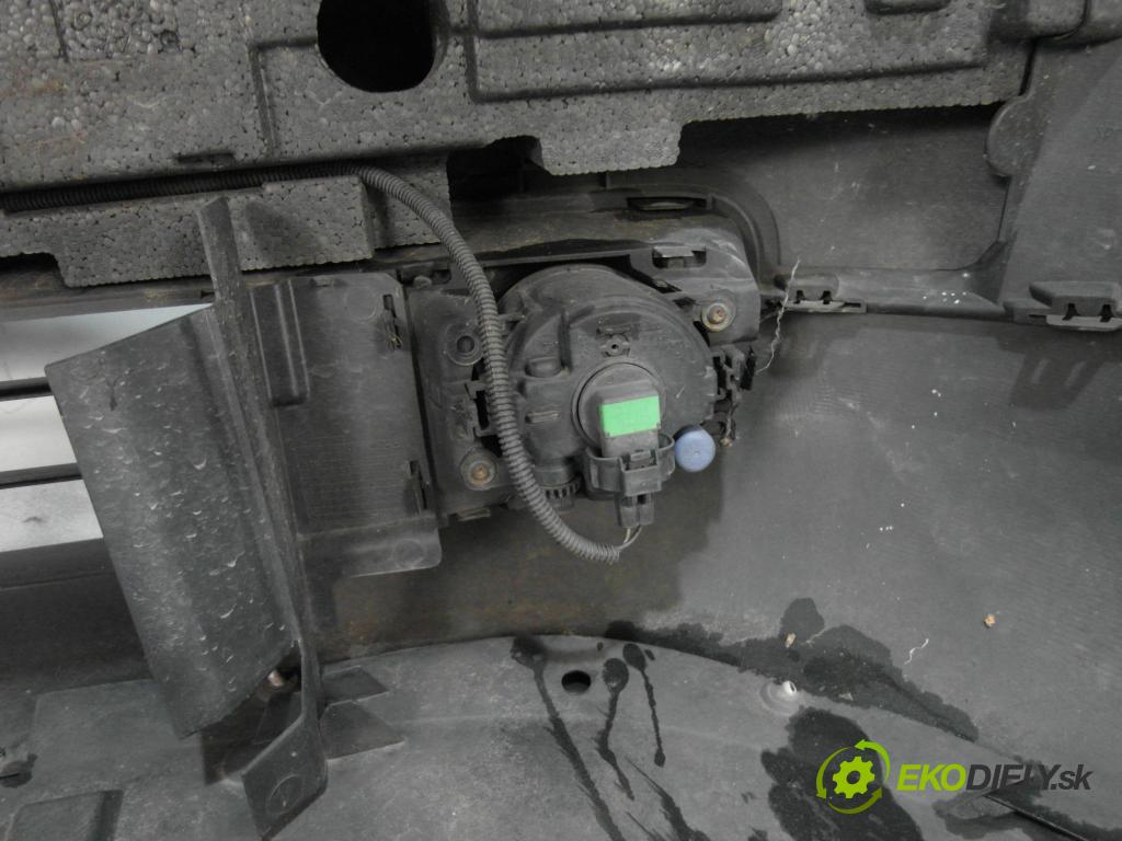 RENAULT SCENIC II (JM0/1_) MINIVAN 2005 88,00 1.9 DCI - F9Q 812 1870,00 Nárazník predný