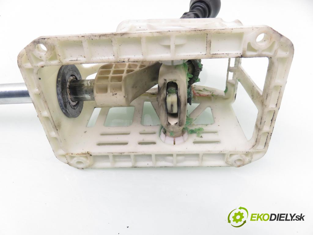 OPEL ASTRA G liftback (T98) HB 2001 55,00 1.7 DTI 16V - Y 17 DT 1686,00 ZVEDÁK: 90523924 ; 8026582301