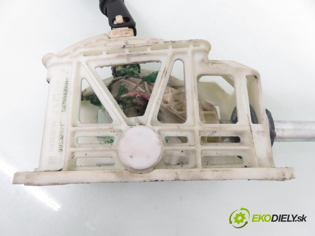 OPEL ASTRA G liftback (T98) HB 2001 55,00 1.7 DTI 16V - Y 17 DT 1686,00 ZVEDÁK: 90523924 ; 8026582301