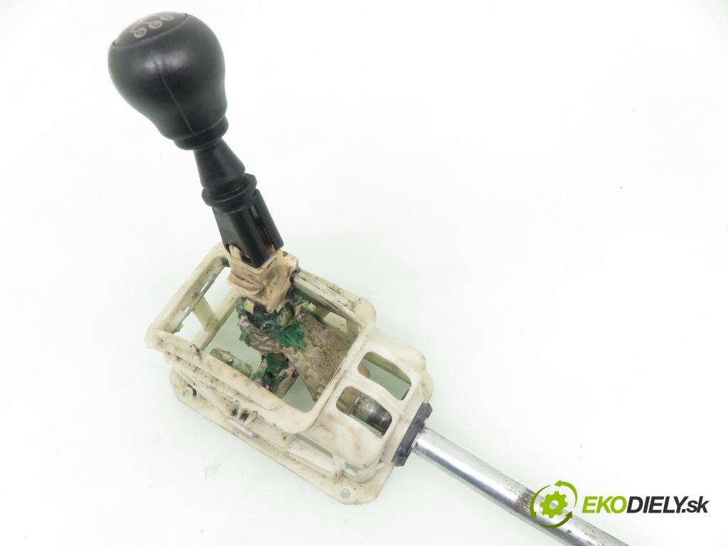 OPEL ASTRA G liftback (T98) HB 2001 55,00 1.7 DTI 16V - Y 17 DT 1686,00 ZVEDÁK: 90523924 ; 8026582301