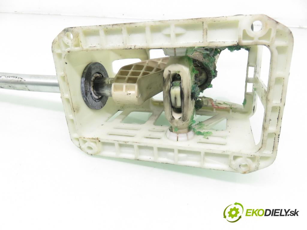 OPEL ASTRA G liftback (T98) HB 2001 55,00 1.7 DTI 16V - Y 17 DT 1686,00 ZVEDÁK: 90523924 ; 8026582301