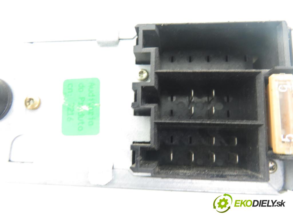 VW PASSAT B5 (3B2) SEDAN 1998 92,00 1.8 20V 125 - ADR 1781,00 RADIO Modul 3B0035152