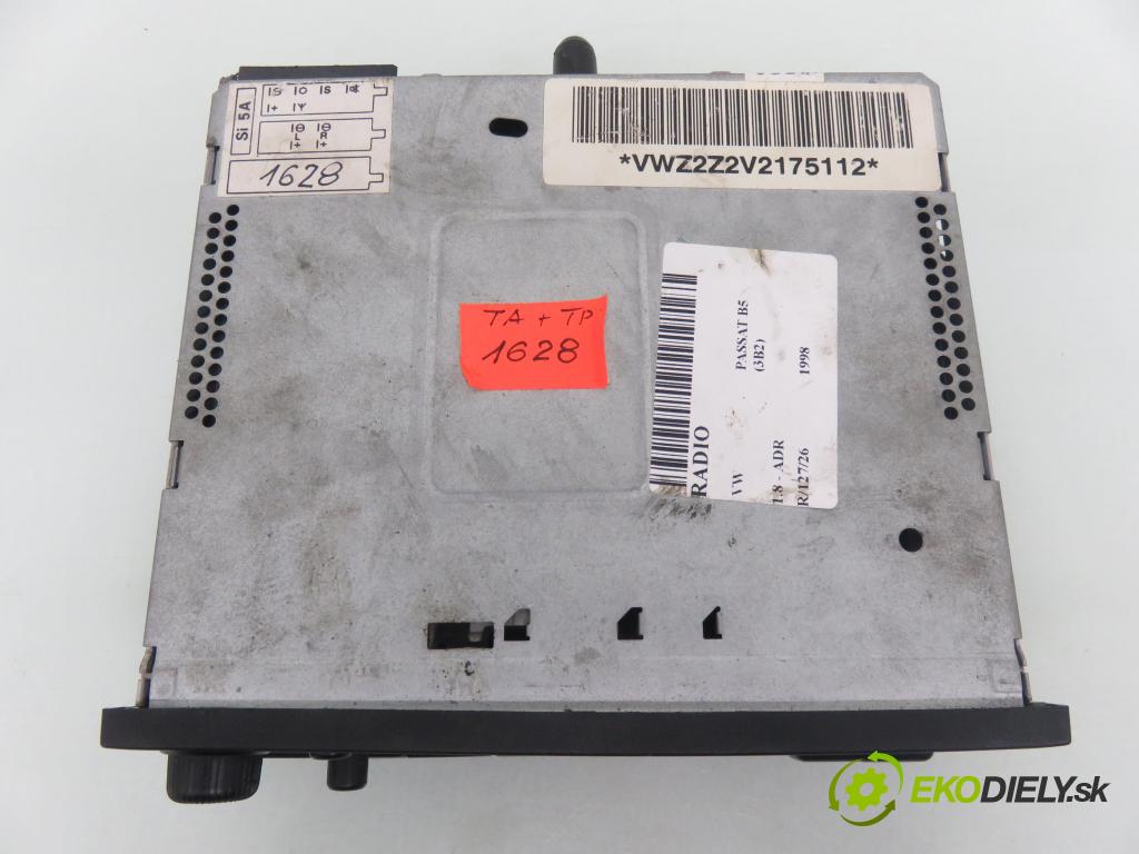 VW PASSAT B5 (3B2) SEDAN 1998 92,00 1.8 20V 125 - ADR 1781,00 RADIO Modul 3B0035152