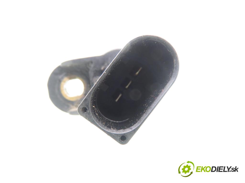 BMW 3 (E46) SEDAN 2003 85,00 316 i - N46 B18 A 1796,00 snímač polohy Vačkového hřídele / kliky klikového