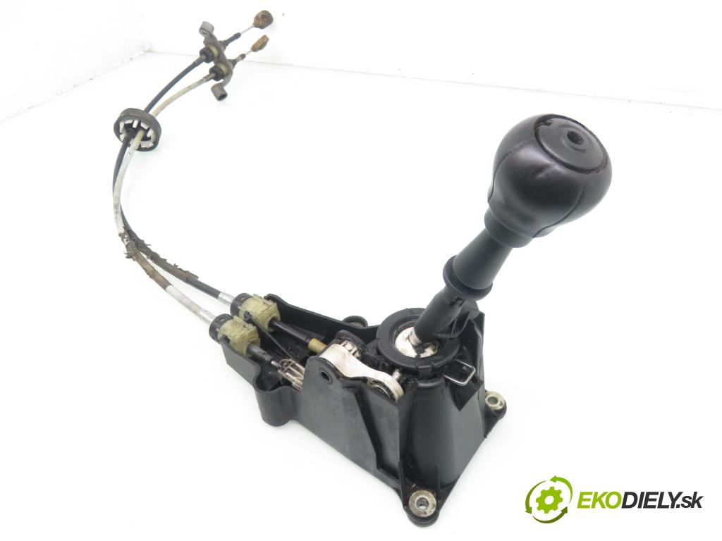 OPEL ZAFIRA A Nadwozie Wielkopojemne (MPV) (T98)  MINIVAN 2000 60,00 2.0 DI 16V - X 20 DTL 1995,00 ZVEDÁK: