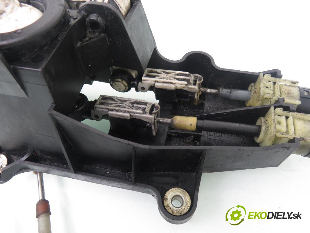 OPEL ZAFIRA A Nadwozie Wielkopojemne (MPV) (T98)  MINIVAN 2000 60,00 2.0 DI 16V - X 20 DTL 1995,00 ZVEDÁK: