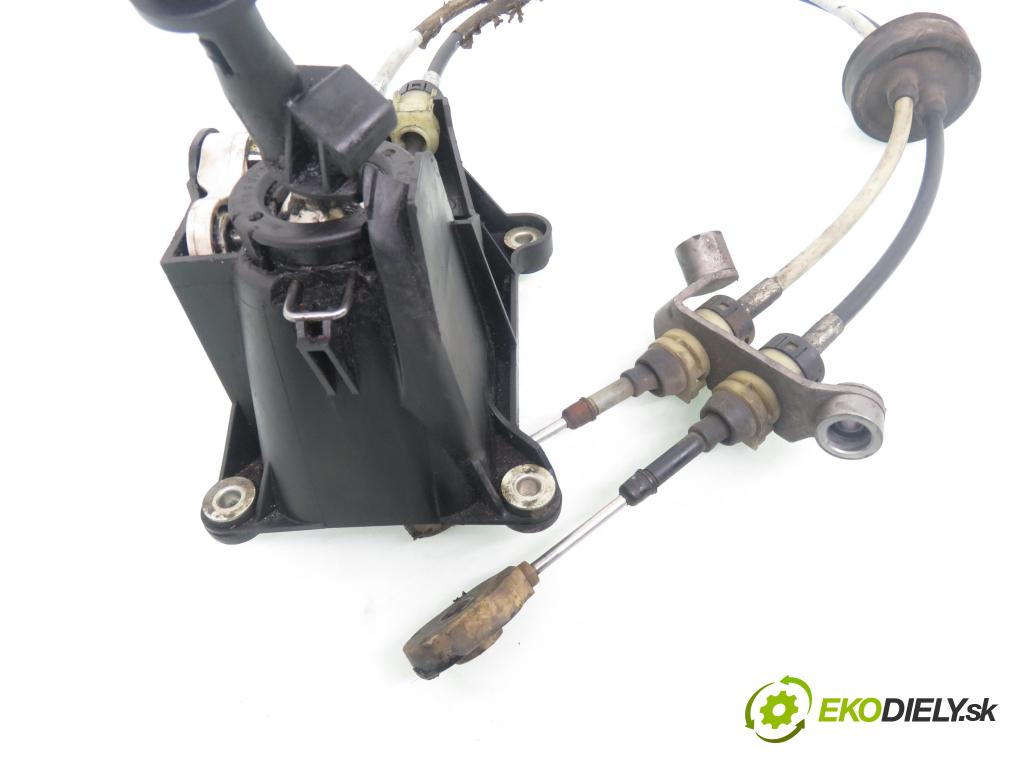 OPEL ZAFIRA A Nadwozie Wielkopojemne (MPV) (T98)  MINIVAN 2000 60,00 2.0 DI 16V - X 20 DTL 1995,00 ZVEDÁK: