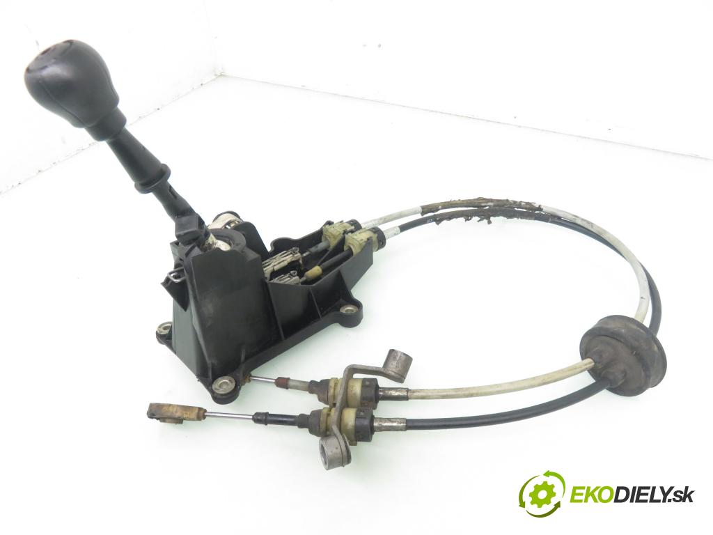 OPEL ZAFIRA A Nadwozie Wielkopojemne (MPV) (T98)  MINIVAN 2000 60,00 2.0 DI 16V - X 20 DTL 1995,00 ZVEDÁK: